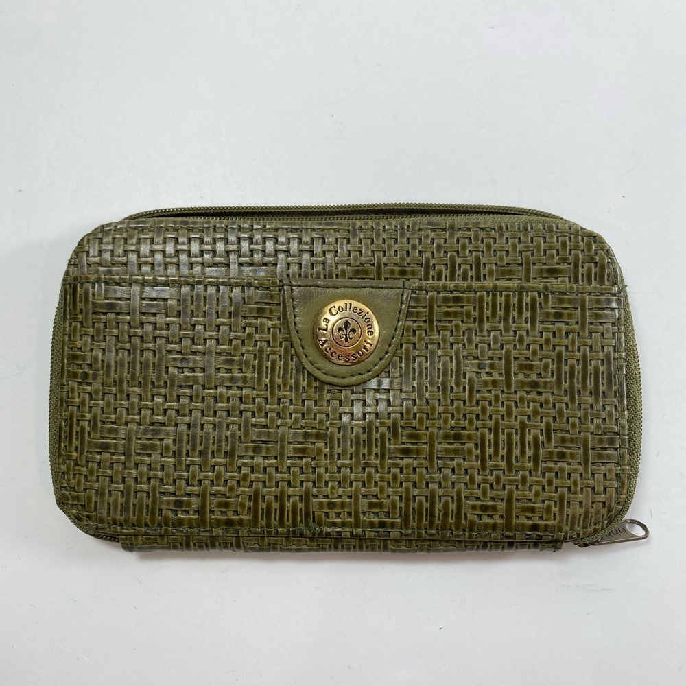 La Collezione Accessories Green Zip Closure Wallet
